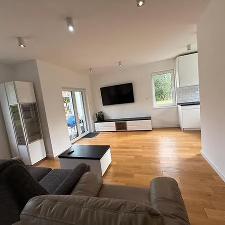 Apartment Dom Przy Lesie Lipiany